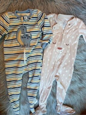 4 Piece Lot of 12 Month Footed Sleeper Pajamas